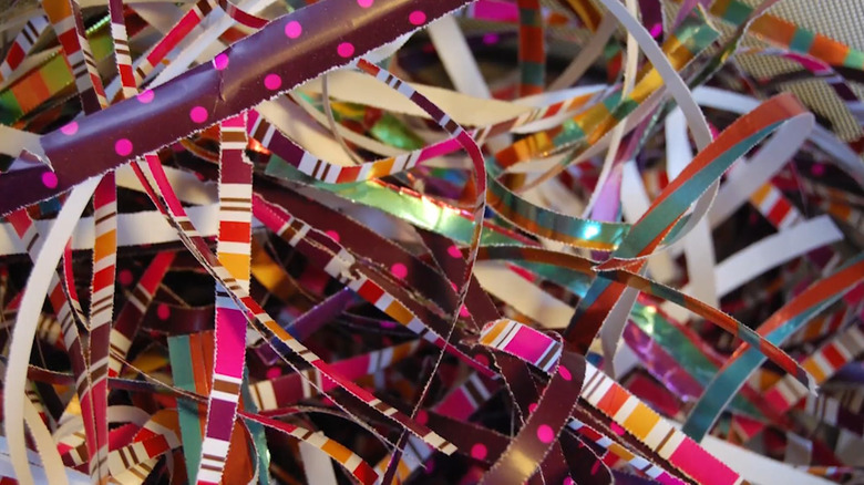 Shredded paper made from wrapping paper
