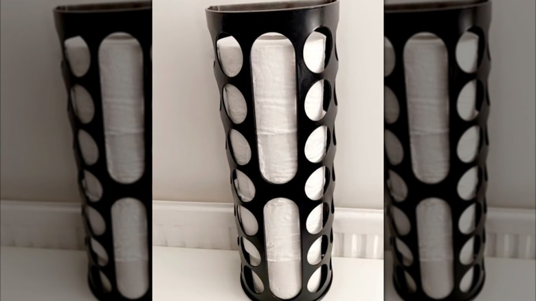 IKEA VARIERA holding toilet paper