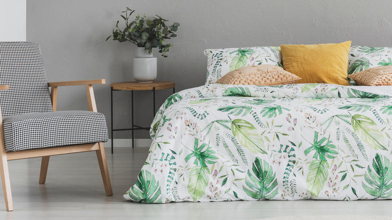 Botanical print duvet