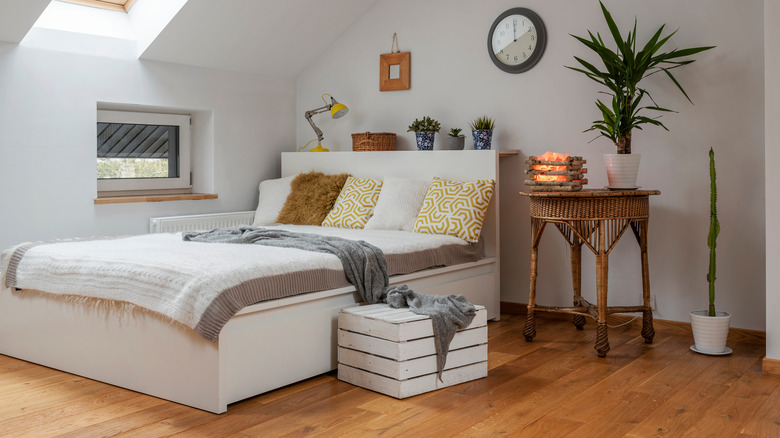 Bedroom patterned throw pillows