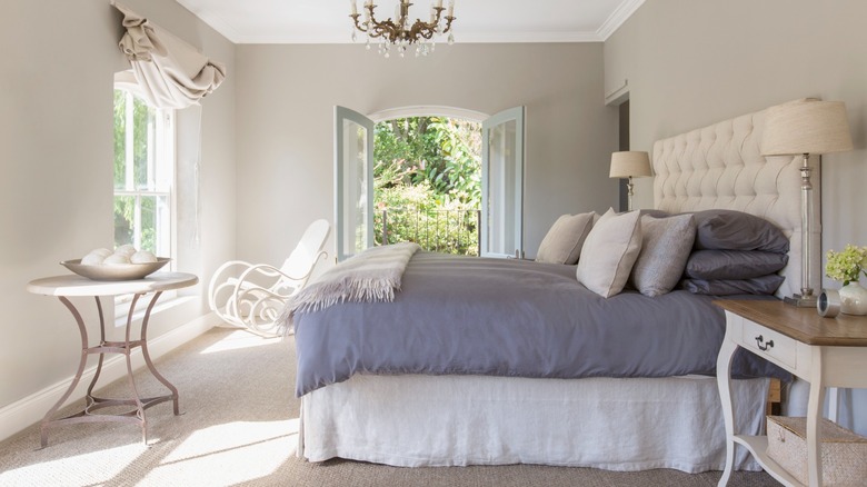 shabby chic bedroom