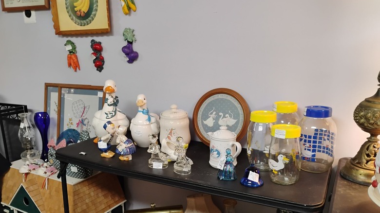 10 Goose-Themed Home Décor That Are Perfect For Adding A Touch Of Spring To Your Home