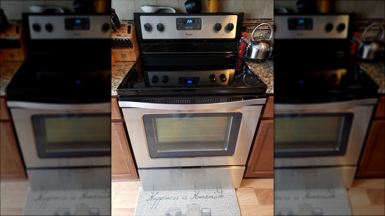 Whirlpool's 24-inch Glass Top Electric Range