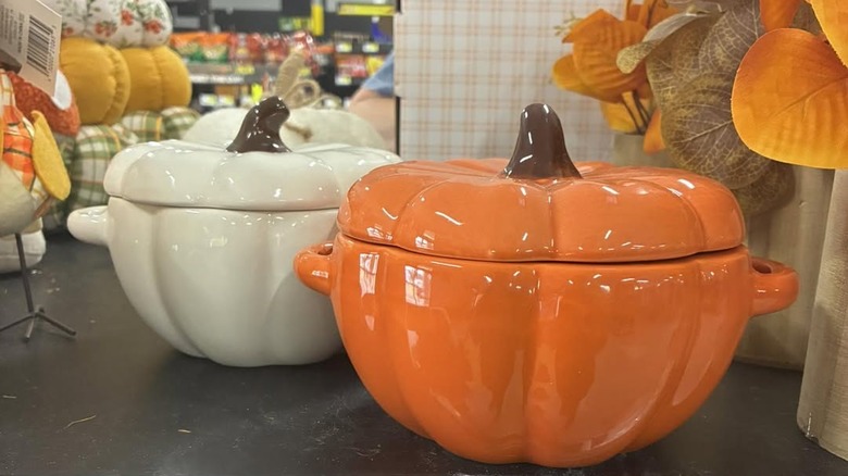 pumpkin bowls on store shelf
