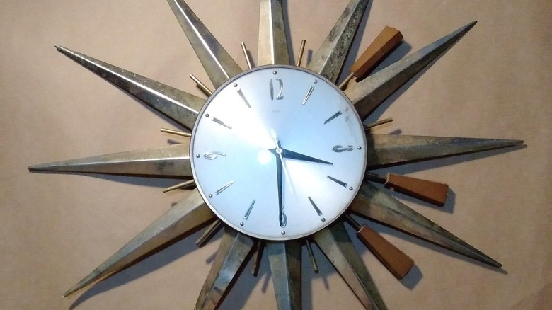 Metal 1970s original starburst clock