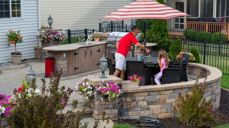 Outdoor kitchen