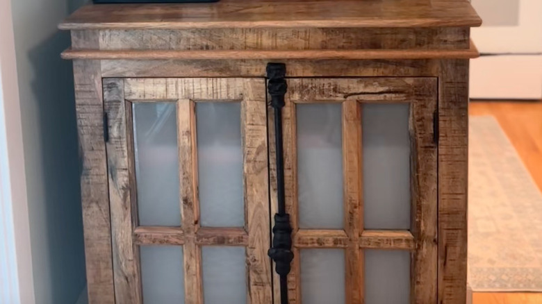 hutch with frosted glass windows