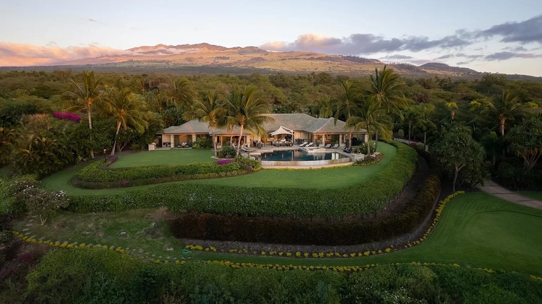 mansion in Hawaii at sunset