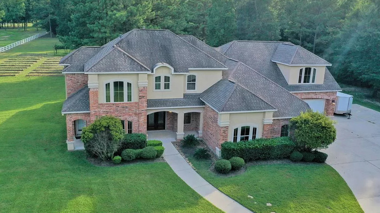 10 Stunning Million Dollar Homes In Texas