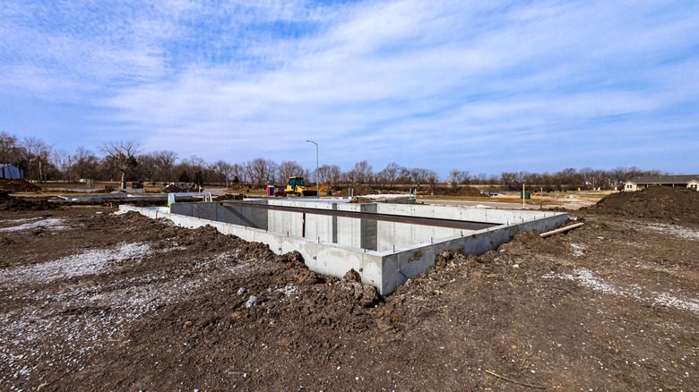 Solid concrete foundation for a basement in a new home build