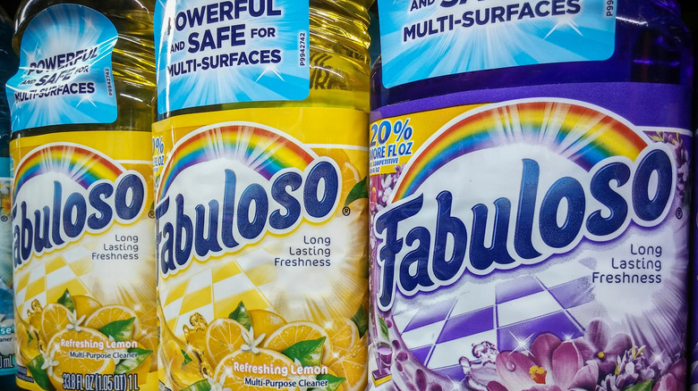 Close up of Fabuloso bottles on grocery store shelf