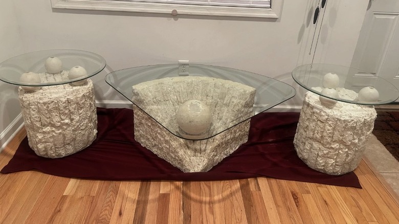 Complete living room Magnussen Ponte tessellated stone table set