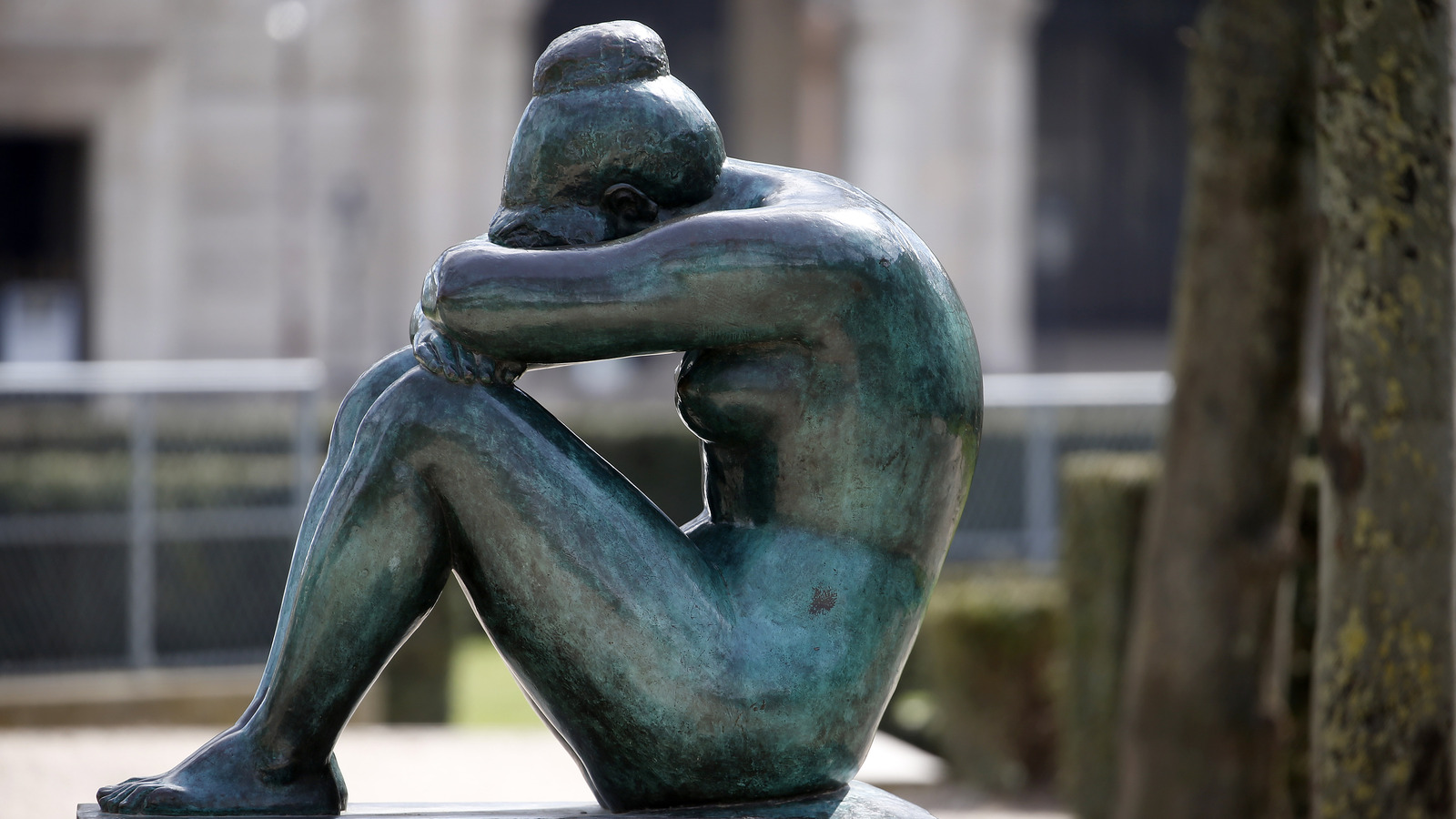 10 Ways To Incorporate Sculpture Art In Your Home