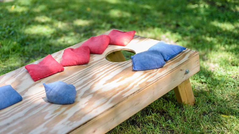 Backyard cornhole set