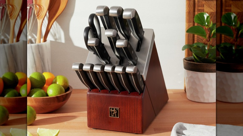 Classy stainless steel and wooden knife block set with knives and scissors