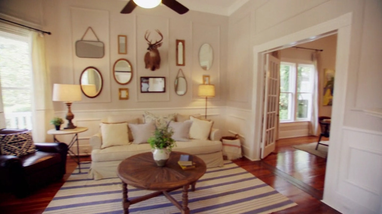 A mirror gallery wall