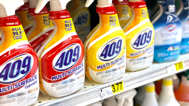 409 cleaner bottles on shelf