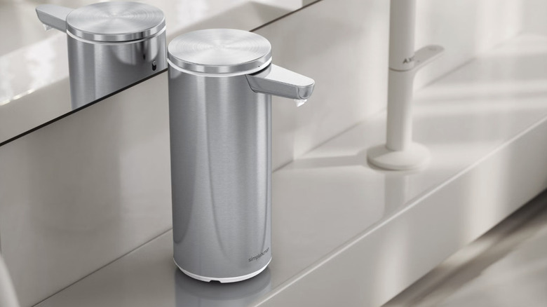 simplehuman's 9-ounce Rechargeable Sensor Soap Dispenser