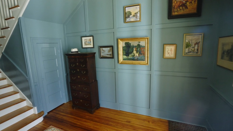 The board and batten feature wall that Erin Napier created for an episode of "Home Town."