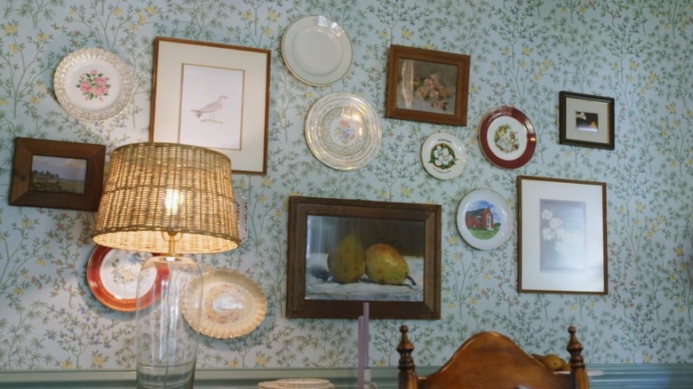 A plate feature wall that Erin Napier created for clients on "Home Town."