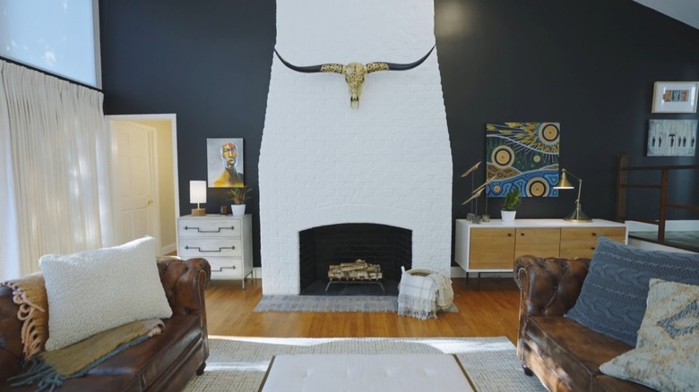 A dark feature wall in the great room that Erin Napier designed on an episode of "Home Town."