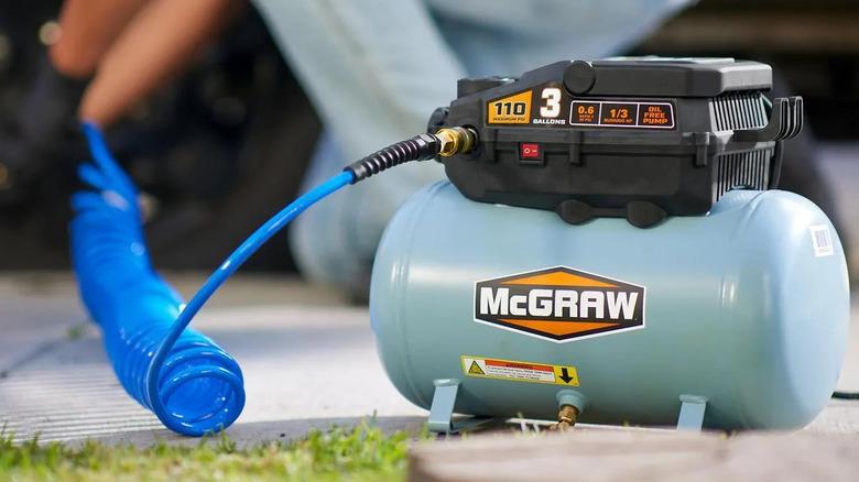 McGraw's 3-Gallon Hot Dog Air Compressor