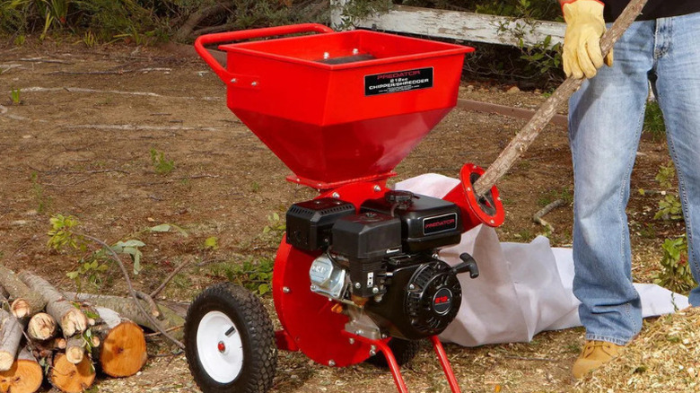 Predator's 6.5-horse power Chipper Shredder