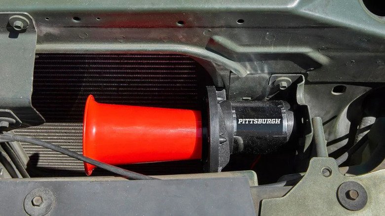 Pittsburgh's Old-Fashioned Sound Ooga 12v Car Horn, fitted in the hood of a car