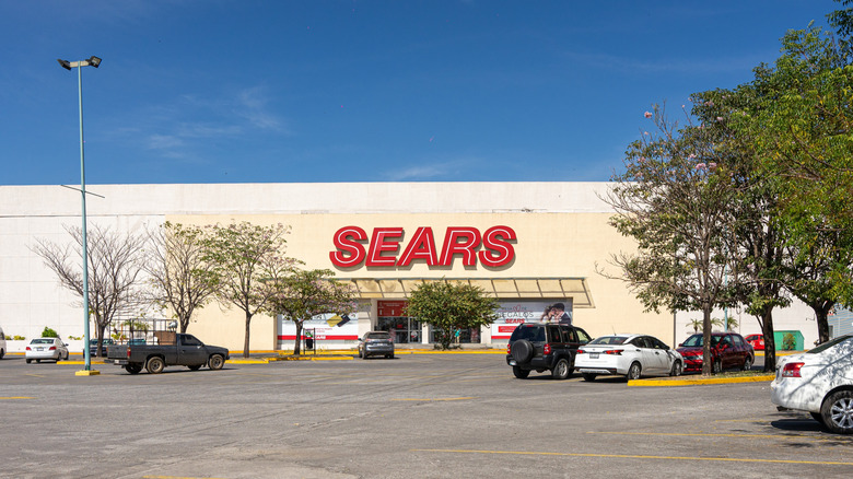 The outside of a Sears department store
