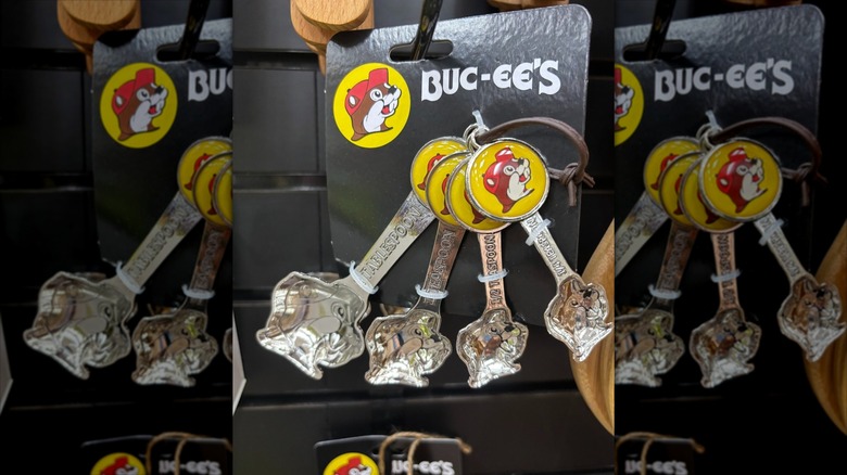 Buc-ee's measuring spoons