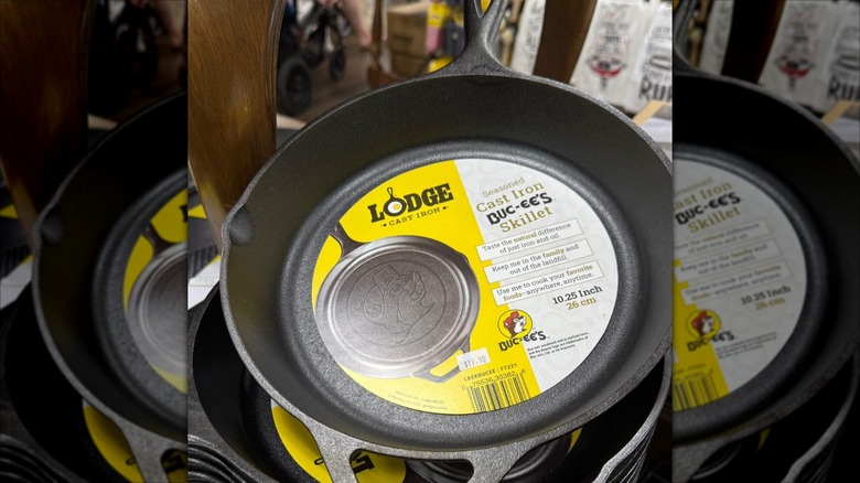 Buc-ee's cast iron skillet from Lodge