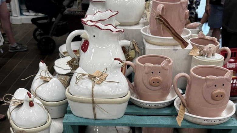 Chicken and pig shaped pottery
