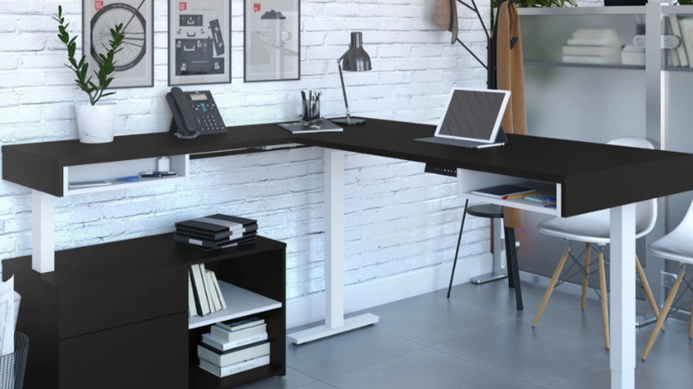 The Viva L-Shape Height Sit and Stand Adjustable Workstation