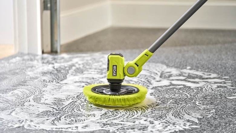 Ryobi's 18V One+ Vortex telescoping power scrubber
