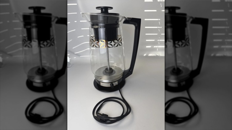 Vintage percolator coffee maker