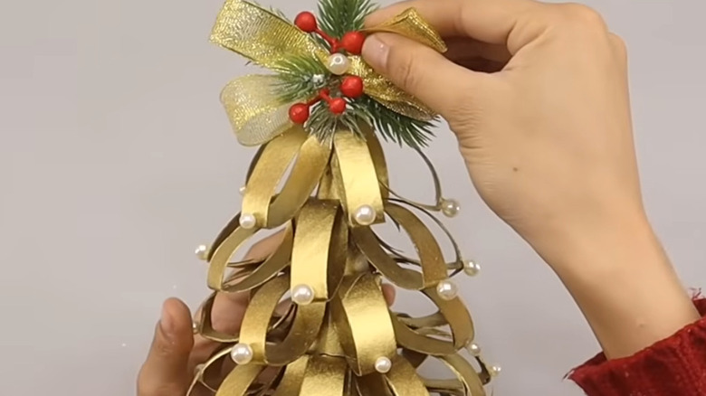 Gold toilet paper roll Christmas tree