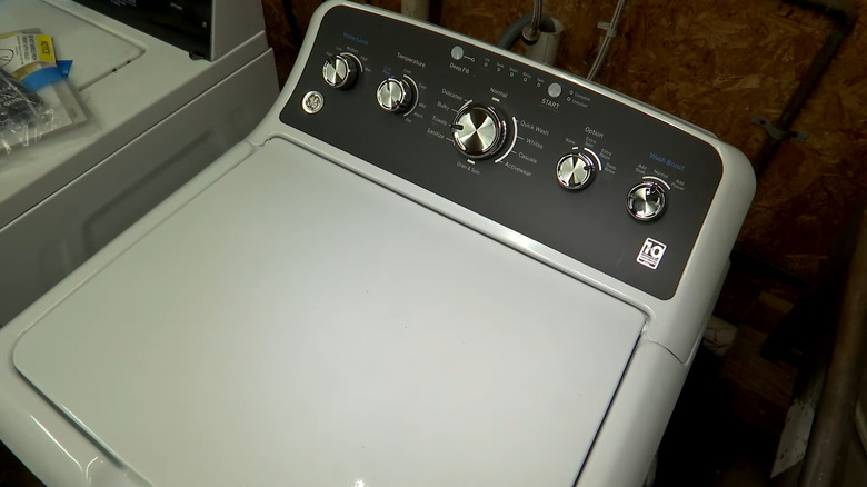 a basic top load washer from GE