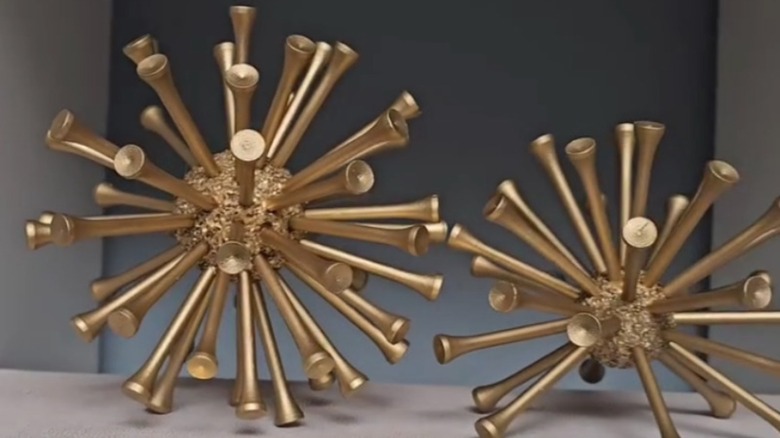 Metallic gold elegant golf tee DIY table decor