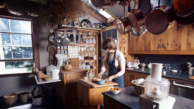 12 Design Ideas From Martha Stewart's '70s Kitchen We Want To Steal