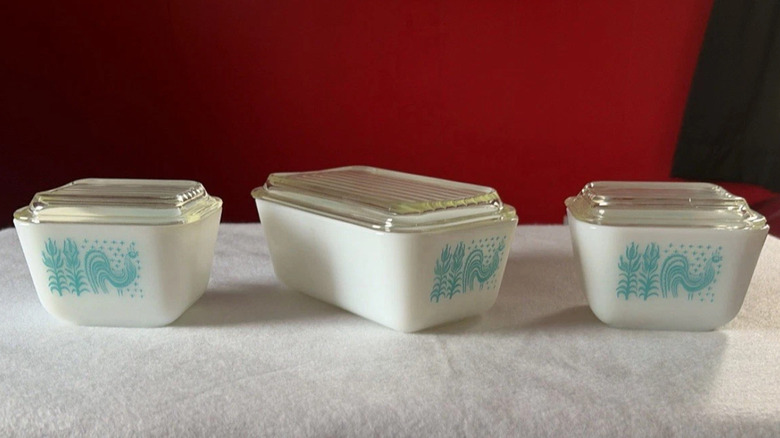 Butterprint refrigerator dishes in turquoise on opal white