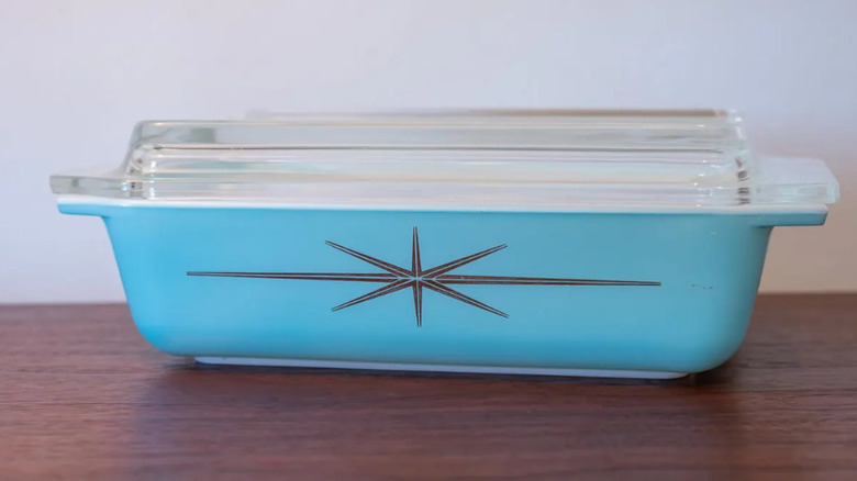 A rare Pyrex casserole dish with the Starburst pattern