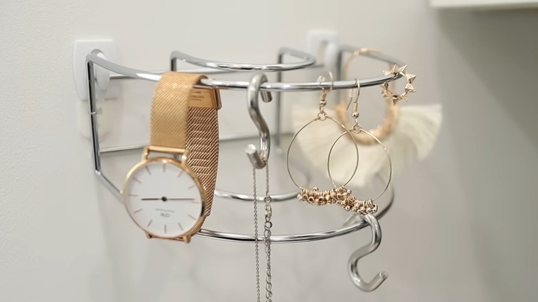 Accessories hanging from a napkin holder