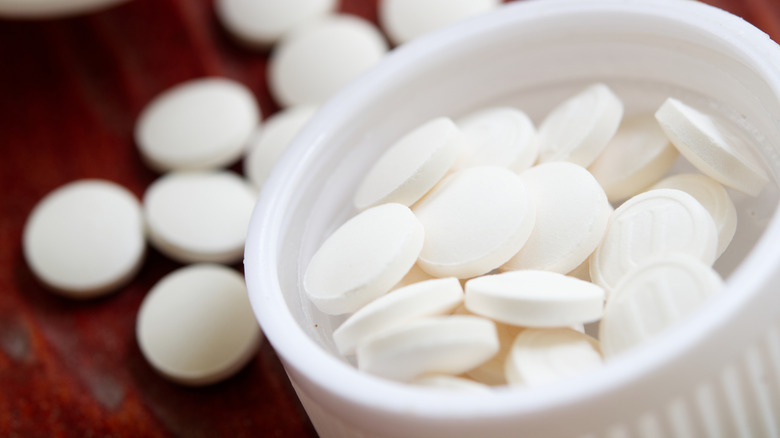 Close up view of ant acid tablets.