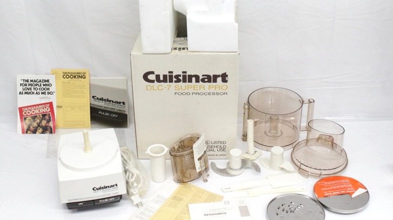 Vintage Cuisinart DLC-7 Pro with box