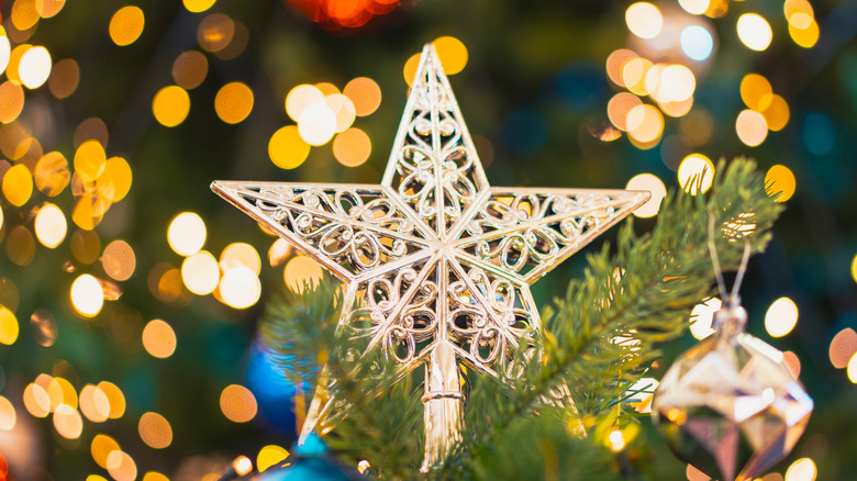 A star Christmas tree topper