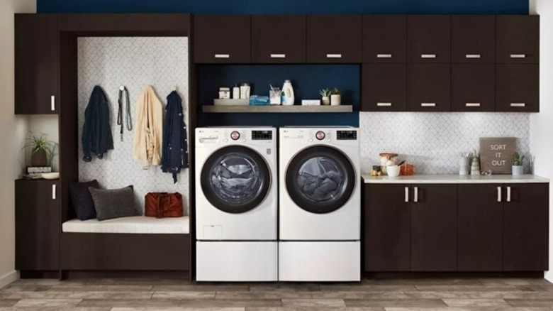 LG 4.5 cu. ft. Ultra Large Capacity Wi-Fi Enabled Front Load Washer