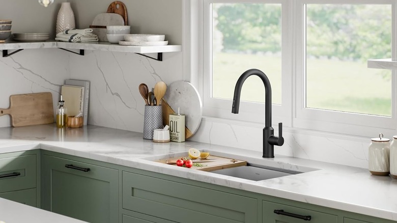 Kraus Oletto Kitchen Faucets in black