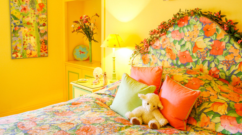 Kitschy yellow bedroom