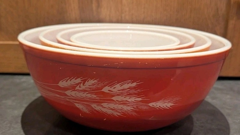Autumn Harvest  Pyrex mixing bowl set