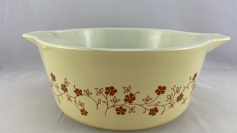 Trailing flowers Pyrex casserole dish